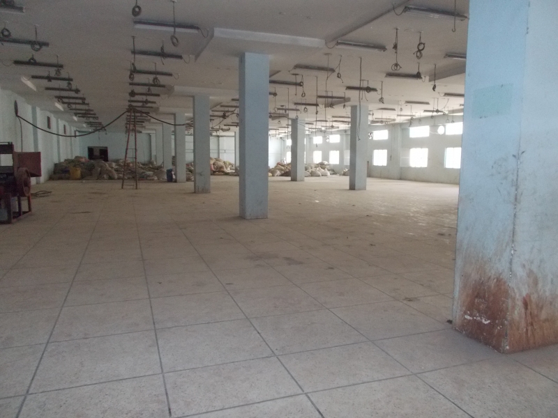 Commercial Available for Rent Latifabad HYDERABAD One of the godown. Upto 8 godowns availables