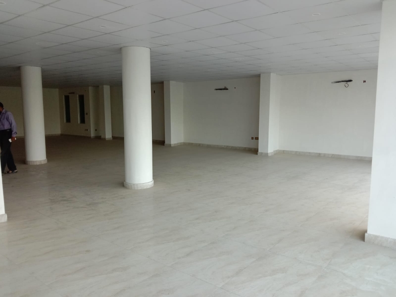 Commercial Available for Rent Gulberg LAHORE REAL PICS