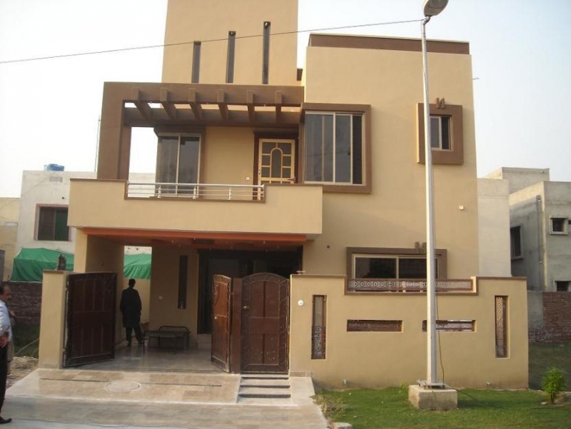 Commercial Available for Rent Mall Road LAHORE 