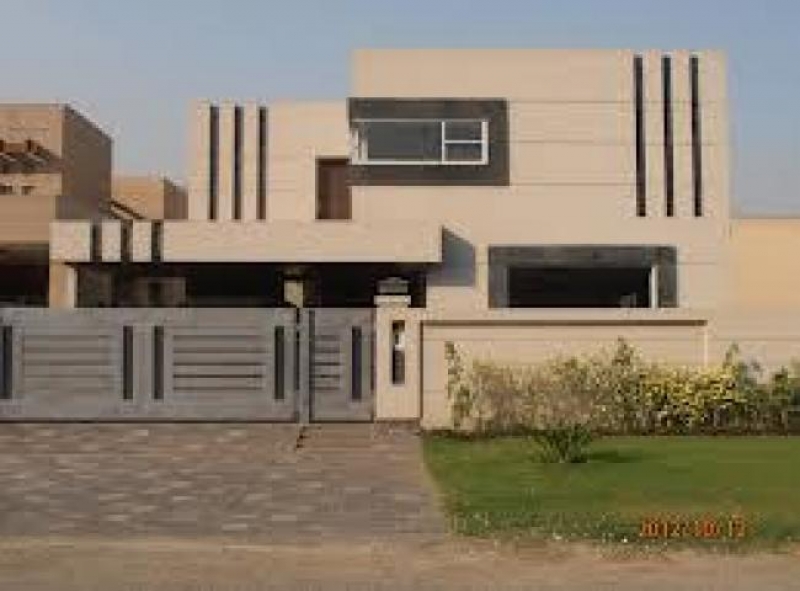Commercial Available for Rent Mian Town LAHORE 