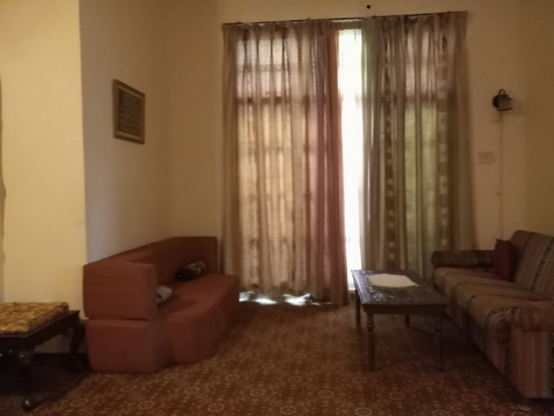 Commercial Available for Rent Surrounding area agricultural lands MULTAN 8