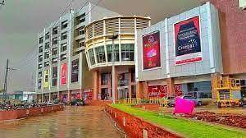 Commercial Available for Sale Latifabad HYDERABAD 