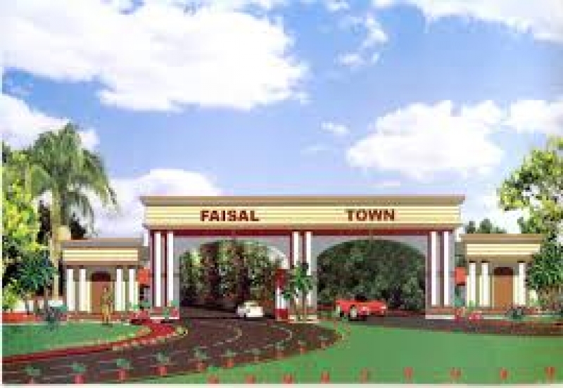 Commercial Available for Sale B-17 Sector ISLAMABAD Faisal Town