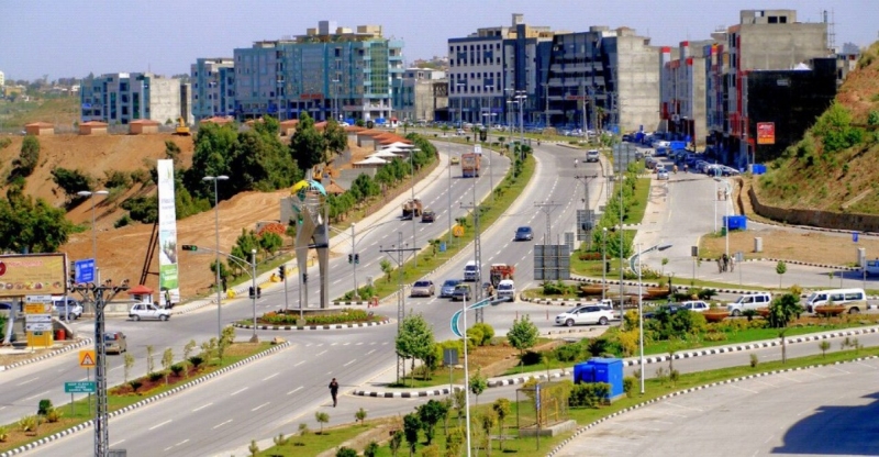 Commercial Available for Sale Bahria Town ISLAMABAD Phase 7 Commercial Area