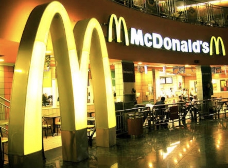 Commercial Available for Sale Gulberg III LAHORE 