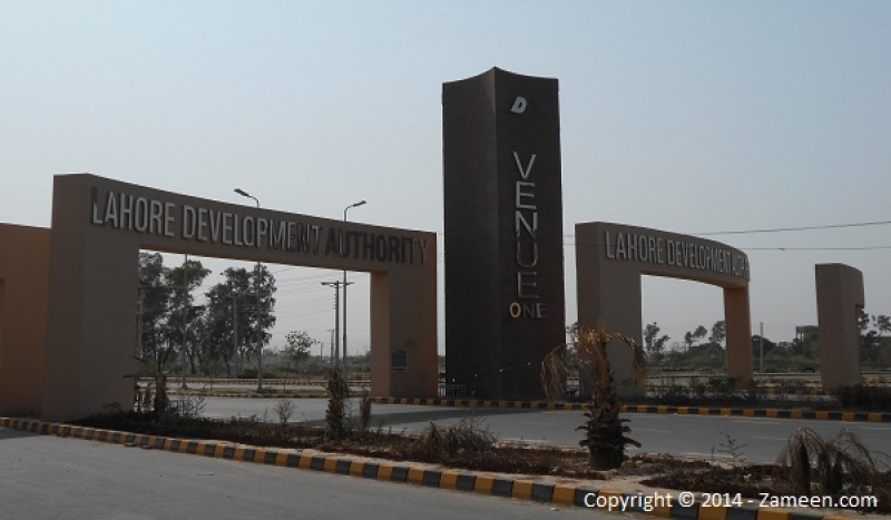 Commercial Available for Sale LDA avenue LAHORE lda
