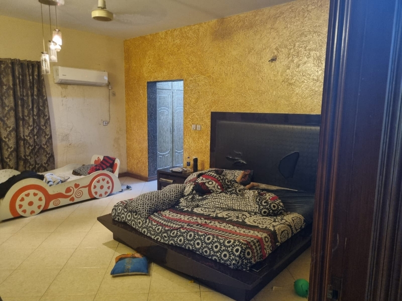 House Available for Sale Saeed Colony FAISALABAD 