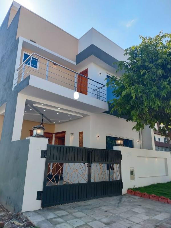 House Available for Sale Bahria Town ISLAMABAD 