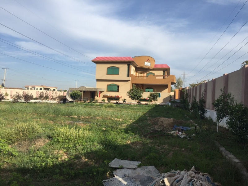House Available for Sale D-17 Sector ISLAMABAD front garden view