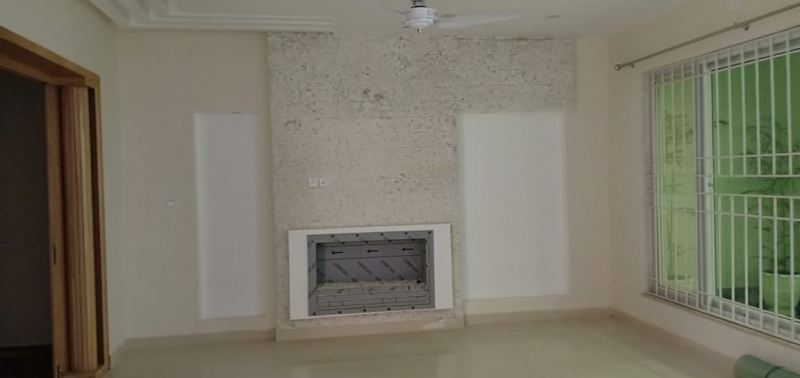 House Available for Sale F-6 Sector ISLAMABAD Inside picture of house for more pictures contact me