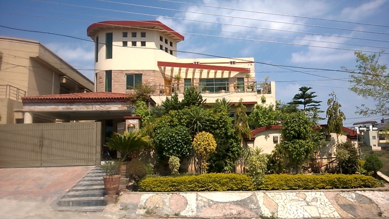 House Available for Sale Soan Garden ISLAMABAD out side