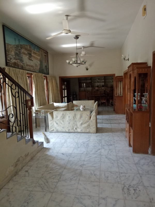 House Available for Sale P.E.C.H.S KARACHI 