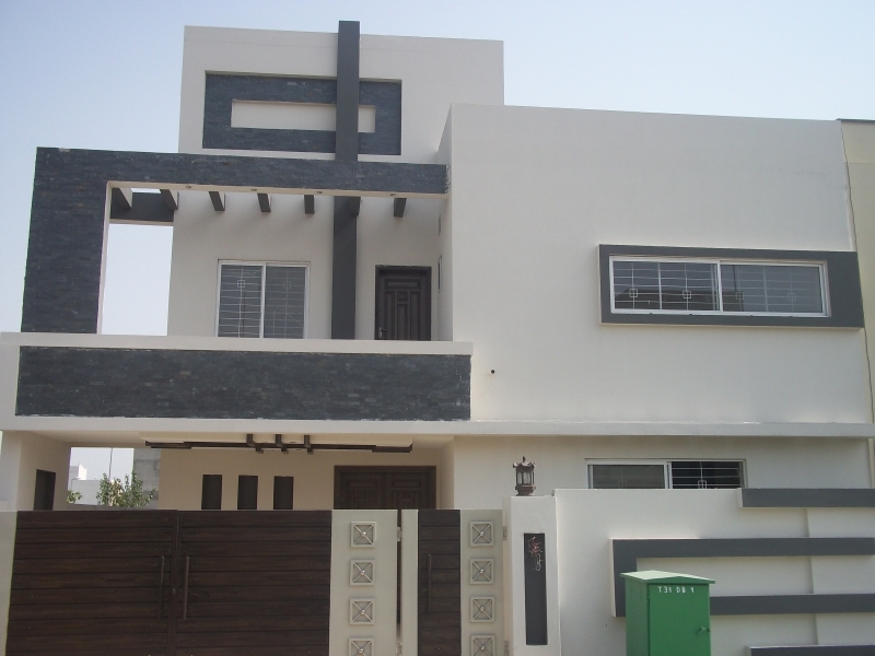 House Available for Sale Bahria Town LAHORE 