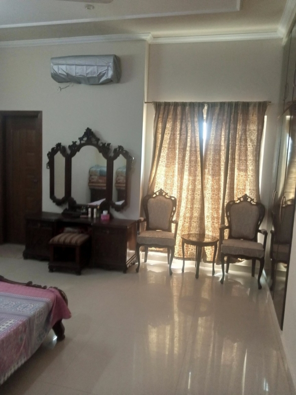 House Available for Sale Bahria Town LAHORE 