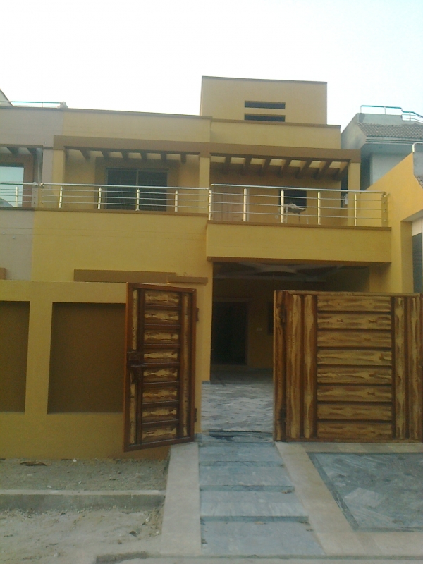 House Available for Sale Cantt LAHORE 