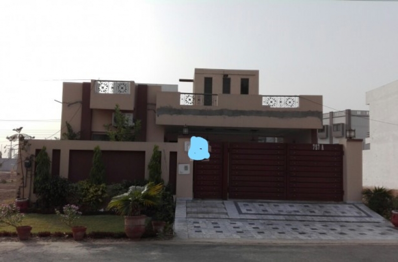 House Available for Sale Central Park Block LAHORE 