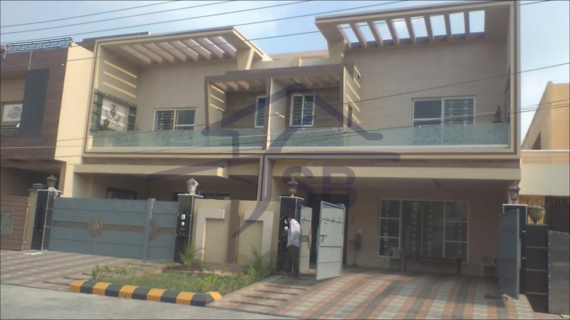 House Available for Sale Johar Town LAHORE 