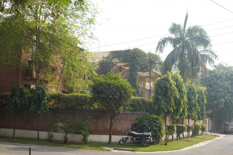 House Available for Sale Johar Town LAHORE Corner Brick Facing