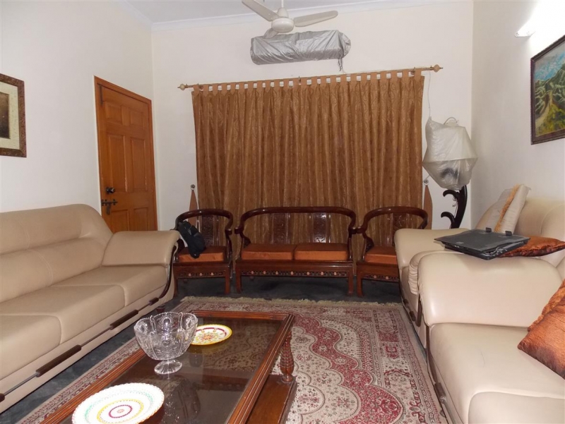 House Available for Sale Mustafa Town LAHORE 