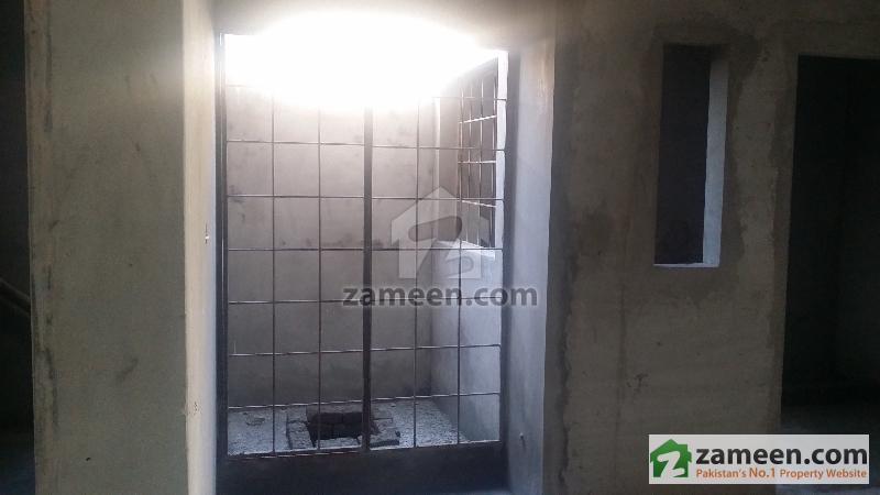 House Available for Sale Park View LAHORE 