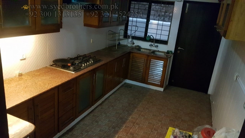 House Available for Sale Samnabad LAHORE 13 MARLA HOUSE FOE SALE OWNER BUILD SAMANABAD N BLOCK SHABAB CHOWK