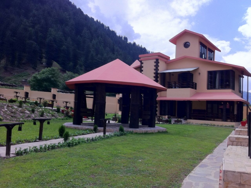House Available for Sale Abbotabad Road MURREE naran Kaghan