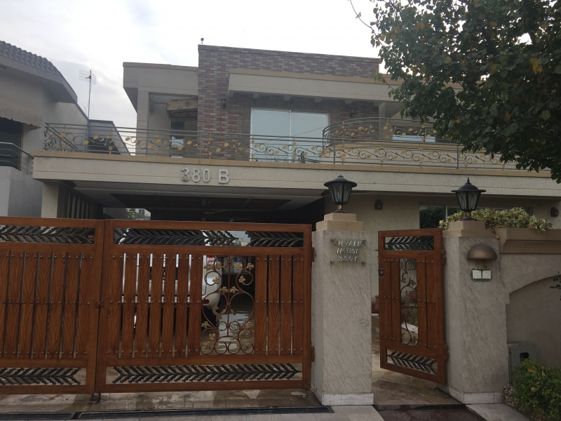 House Available for Sale A.W.T RAWALPINDI Bahria town house