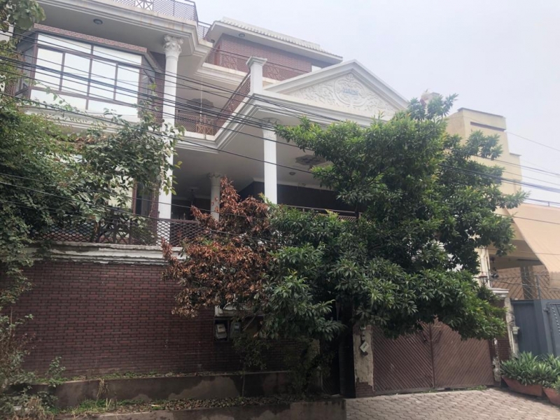 House Available for Sale Gulrez RAWALPINDI Please call the listed number (saudi number) for more details + if you want to book a viewing of the house + price inquiries
