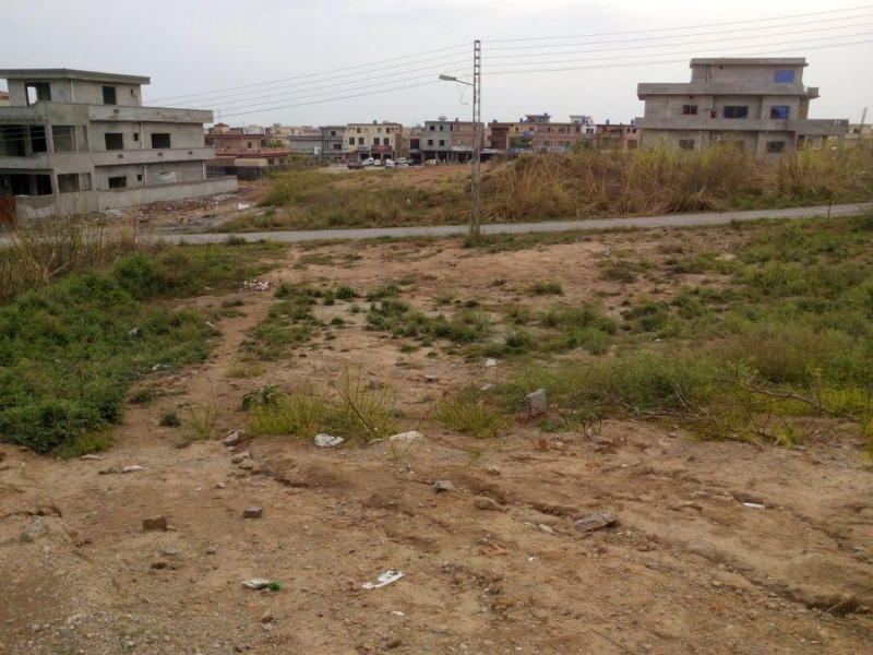 Plot Available for Sale Aabpara ISLAMABAD 