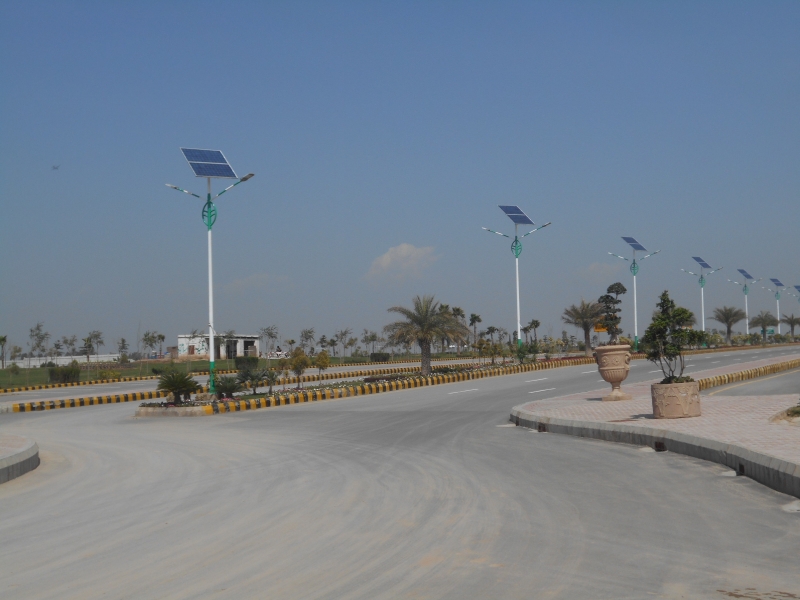 Plot Available for Sale Gulberg ISLAMABAD 7 marla plot for sale in gulberg islamabad. Its  7 marla corner developed plot with extra land. Possession is available. Ready for contruction. For more details please contact us.