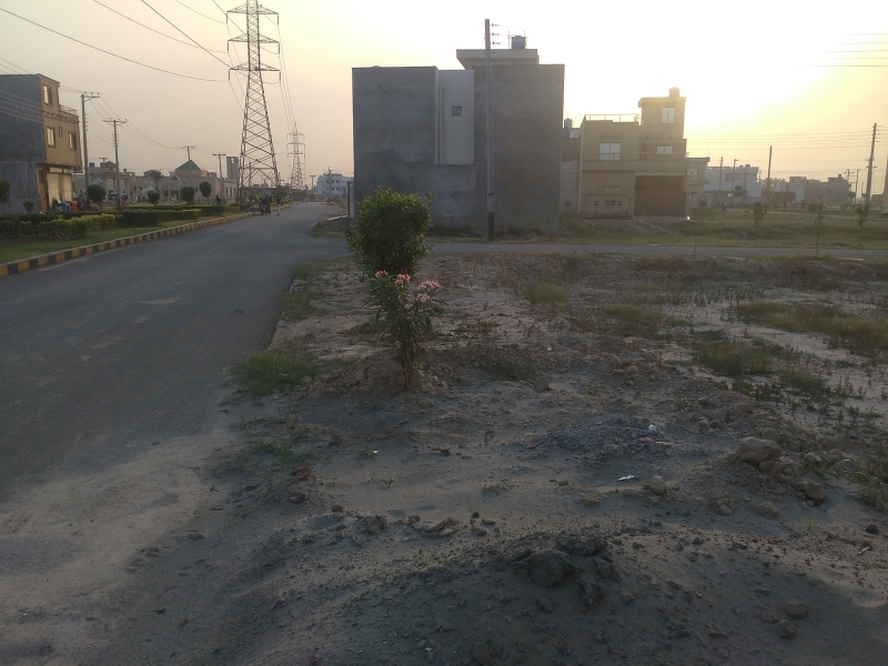 Plot Available for Sale G.T Road LAHORE plot image