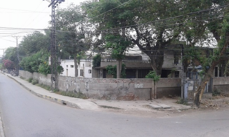 Plot Available for Sale Gulberg III LAHORE 