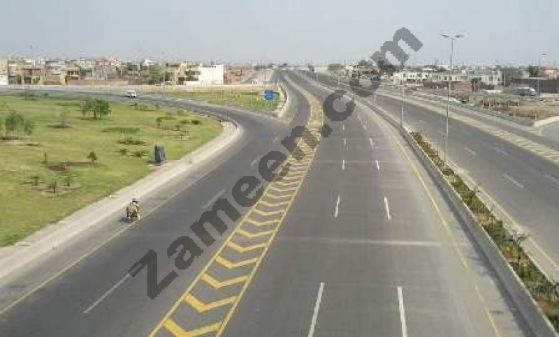 Plot Available for Sale Park View LAHORE 