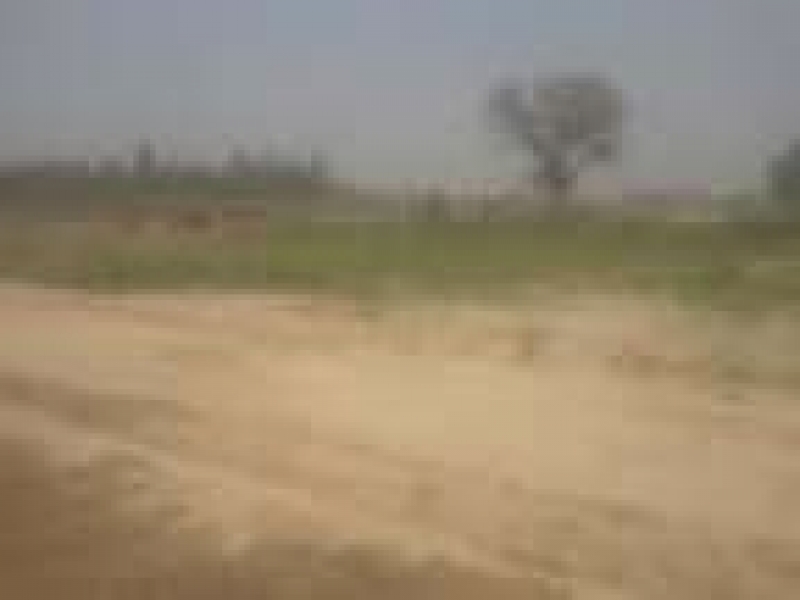 Plot Available for Sale Valencia Town LAHORE pic is not real